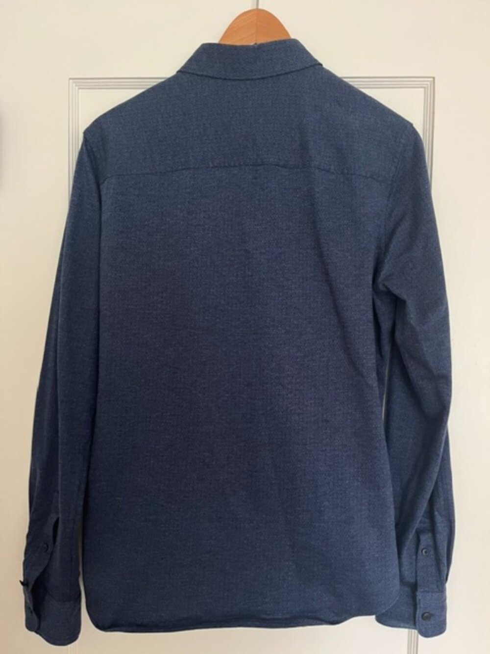 Scotch & Soda Navy Button-up in Textured Cotton | Size Large Slim - Picture 4 of 10